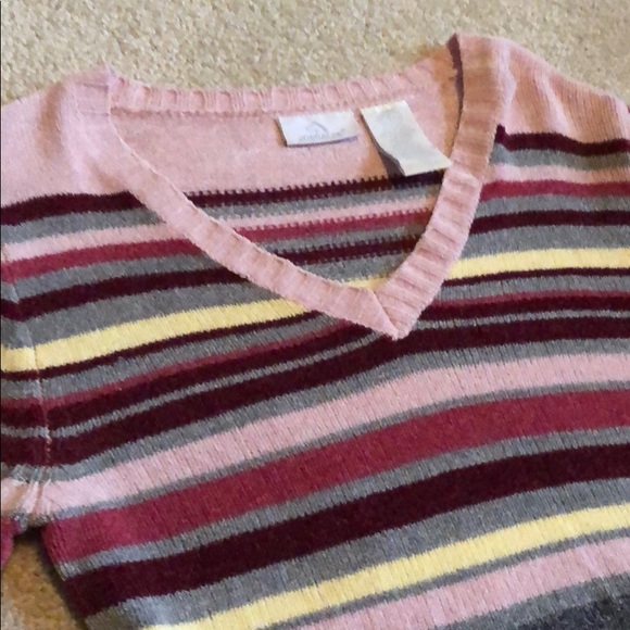 Woman’s V-Neck Sweater - Picture 2 of 2